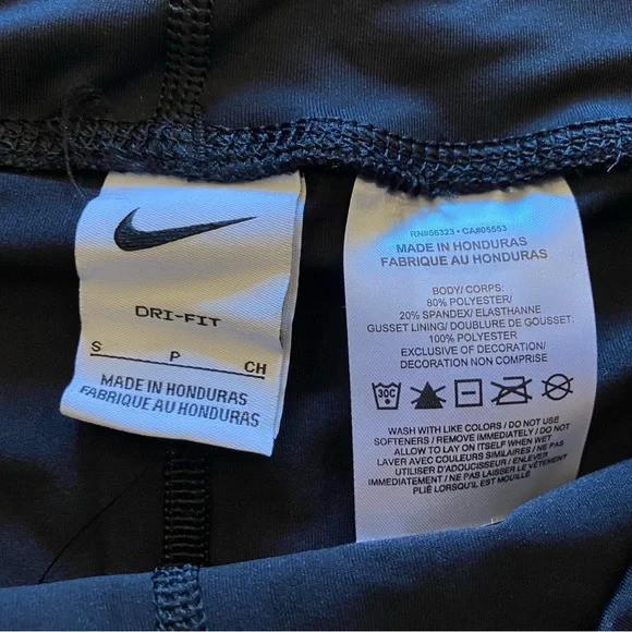 Nike Dri-FIT black volleyball Shorts - Picture 2 of 5